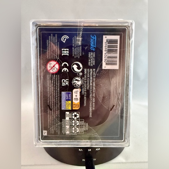 Funko Pop Star Wars Darth Vader (Bespin) #518 Art Series Walmart Exclusive - Picture 6 of 8